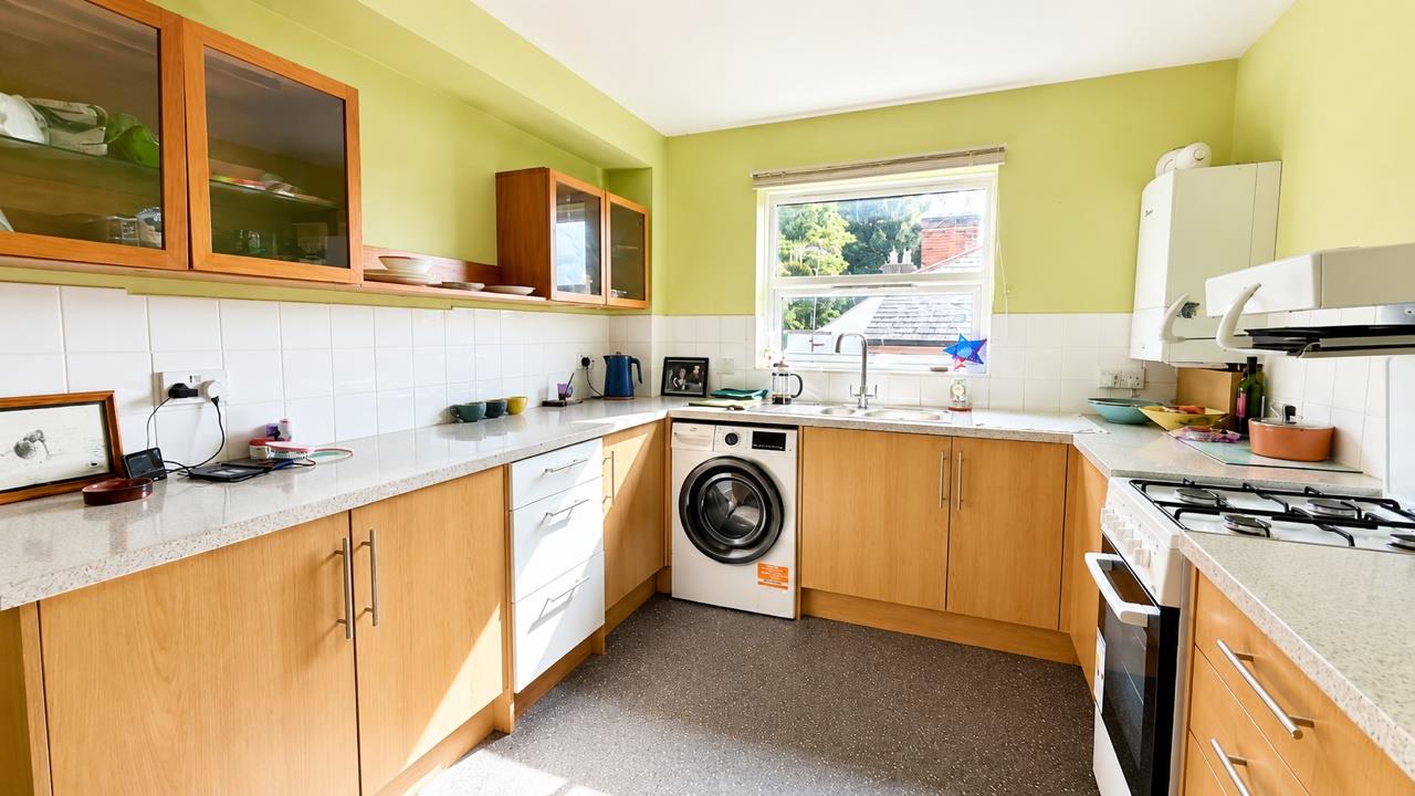 2 bed property in 65-66 St. Helens Road, Hastings
